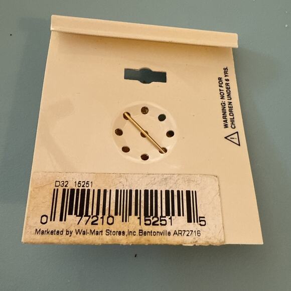 Vintage Enamel Soldier Drummer Christmas Brooch Pin 2 1/8 Inches - Picture 2 of 3